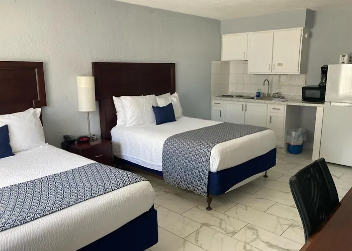 Motels Edgewater Inn