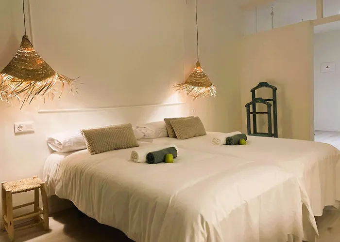 Collection Port - B&B Boutique , Alicante Center