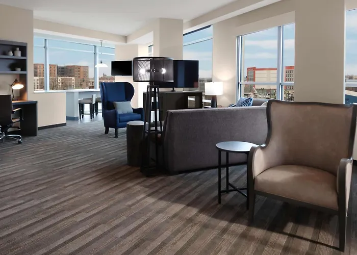 Pet Friendly hotel: Hyatt House Nashville Downtown-Convention Center