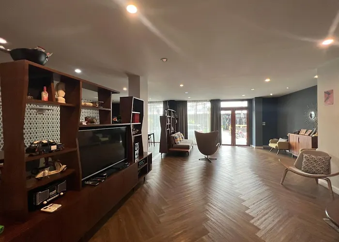 Tolani Nimman Villa Chiang Mai