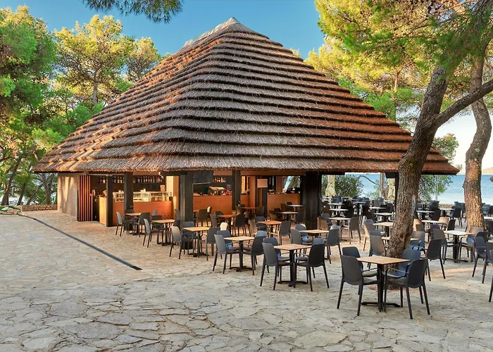 Pine Beach Pakostane