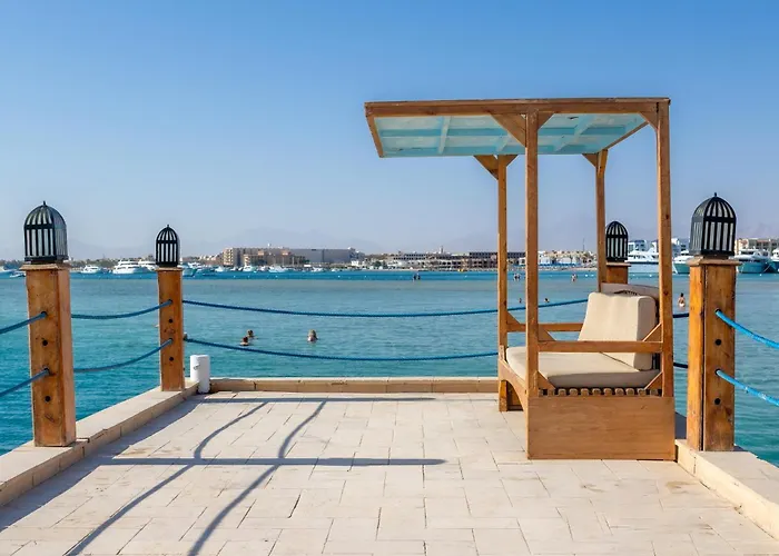 Hôtel avec piscine: Siva Grand Beach