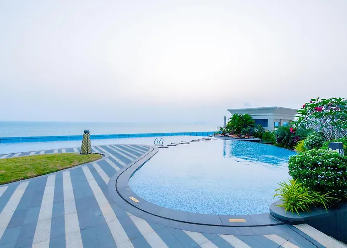 Howard Johnson Plaza By Wyndham Blue Bay Sihanoukville