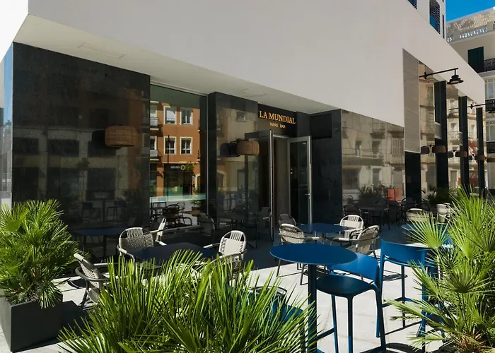H10 Croma Malaga