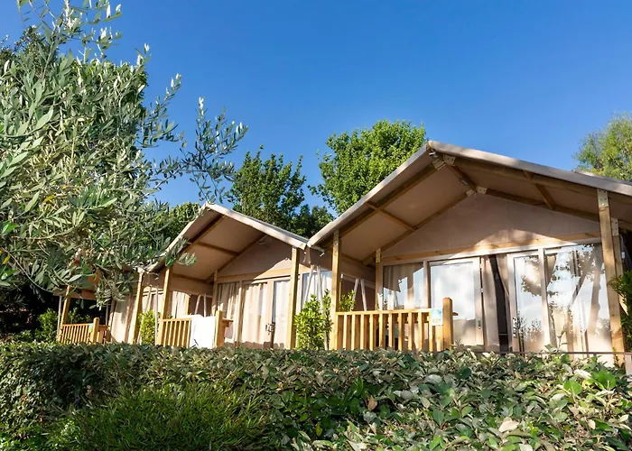 Hotel boutique: Hu Roma Camping In Town