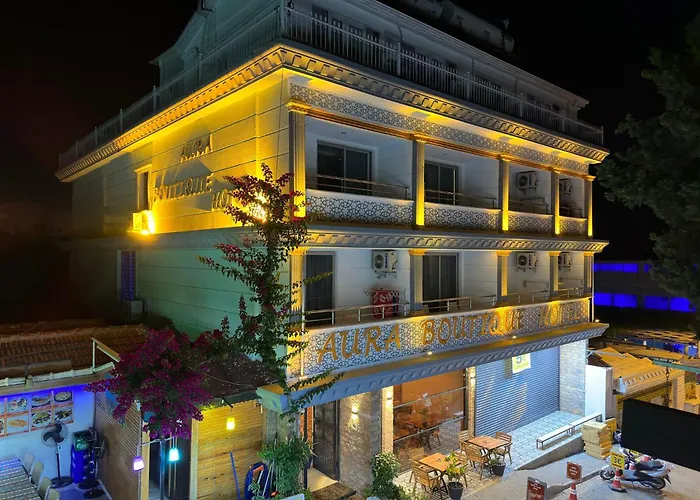 Aura Boutique