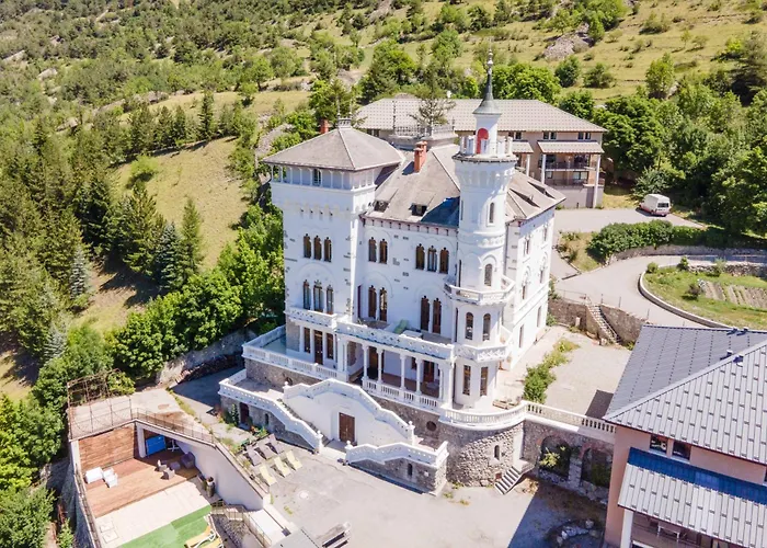 Résidence Château des Magnans by Nevesol