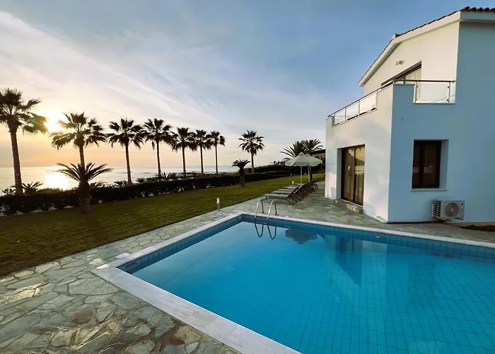 Villa: Platzia Beach Villas