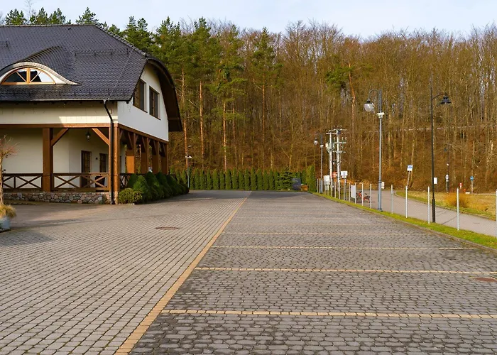 Zlota Jesien Restauracja I Noclegi Nad Jeziorem