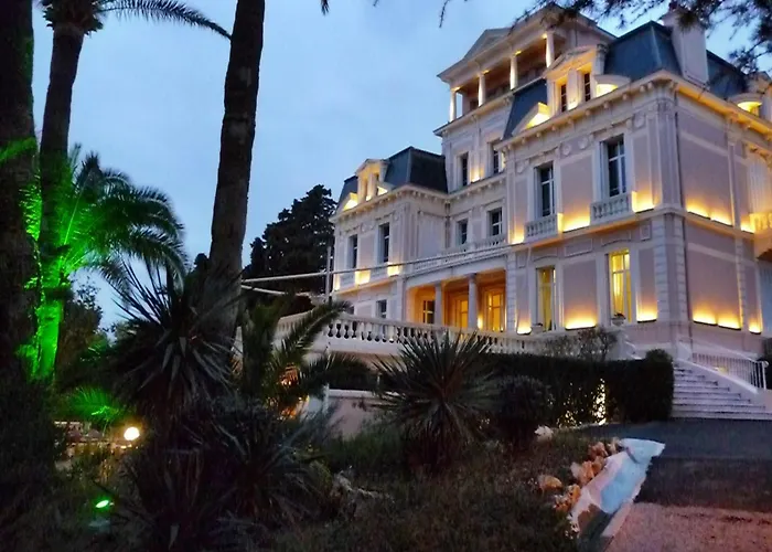 Les Tourelles