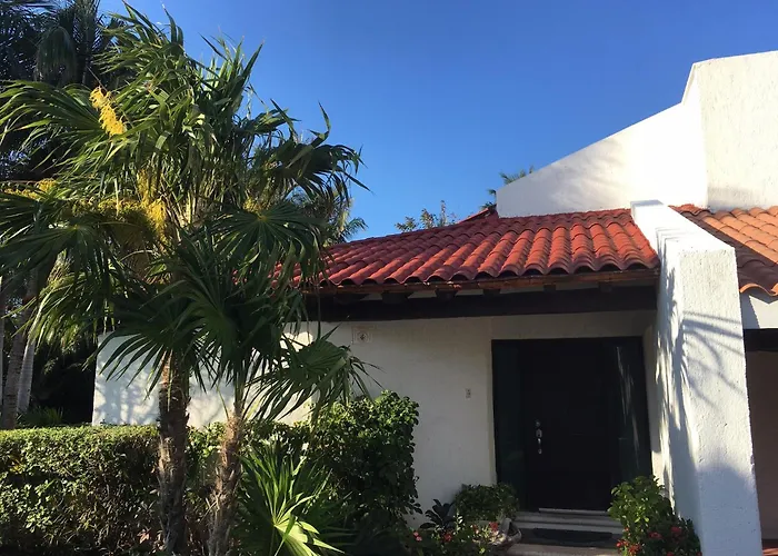 Casa vacanze: Large House - Walking To Beach - 10 Guests!
