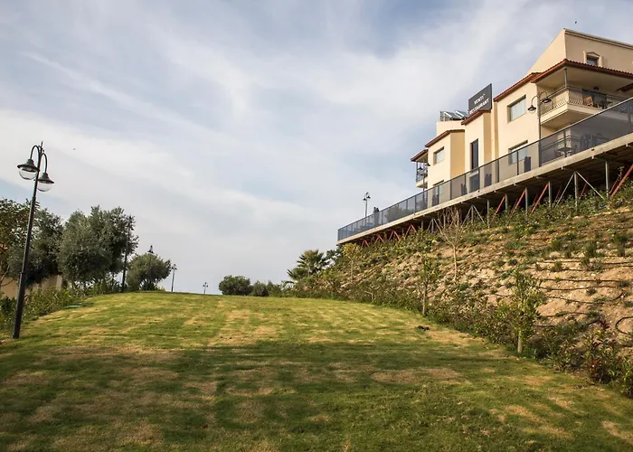 Centraal gelegen hotel: Neopol Hotel