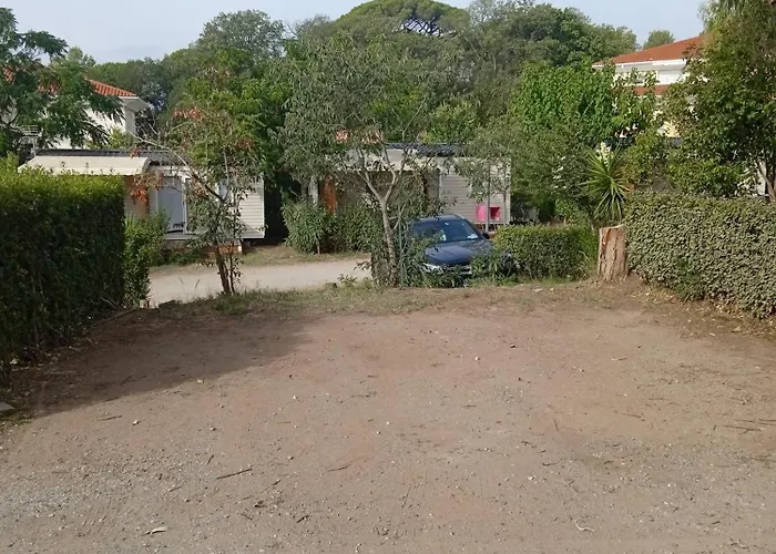 Camping Les Acacias
