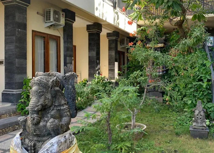 Diver'S Cafe Amed
