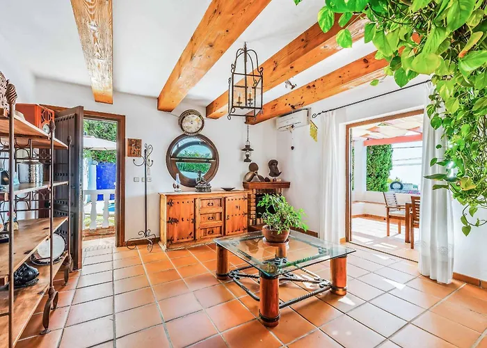 Villa Capistrano