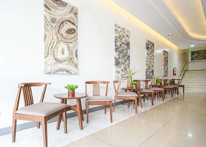 Cheap hotels Figtree
