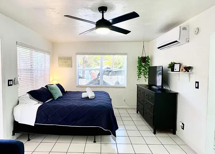 Southwinds Inn By The Gold Nests