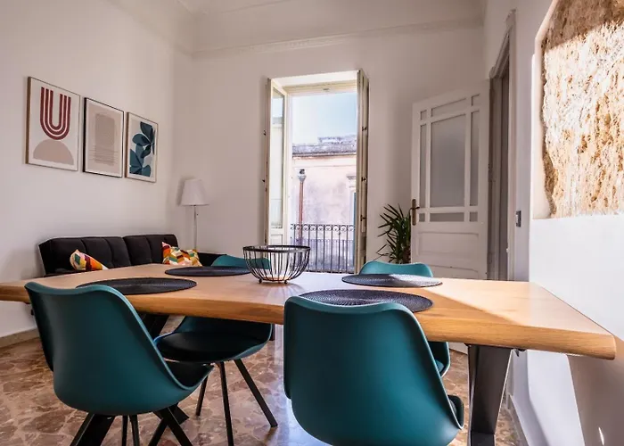 "Dal Commediante Apartment" Terrace In Historic Center