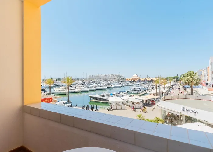 Marina Plaza By Garvetur