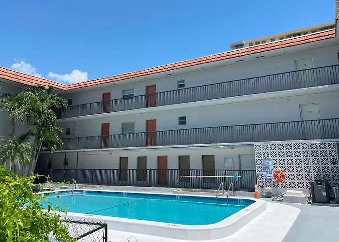 Apartment: Sunny Isles Apartments By Miarentals