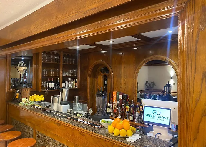 Green Grove Guest House