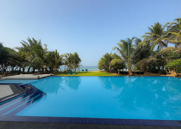 3 star hotel: Serendib Beach Hotel