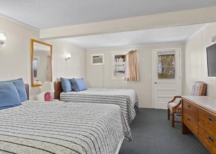 Beach And Suites