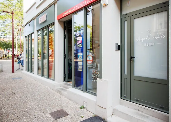 Appart'hôtel Le Corot - Accès Autonome - Saint-Junien Centre