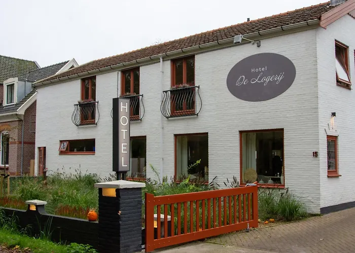 Hotel: Strandhotel De Logerij Renesse