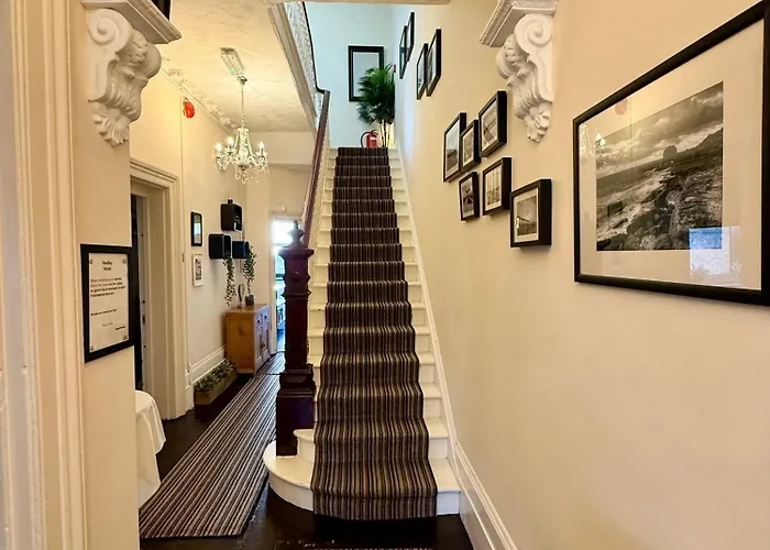 Hedley Townhouse