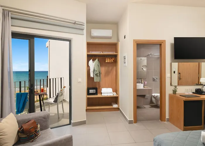 Elia Agia Marina Hotel