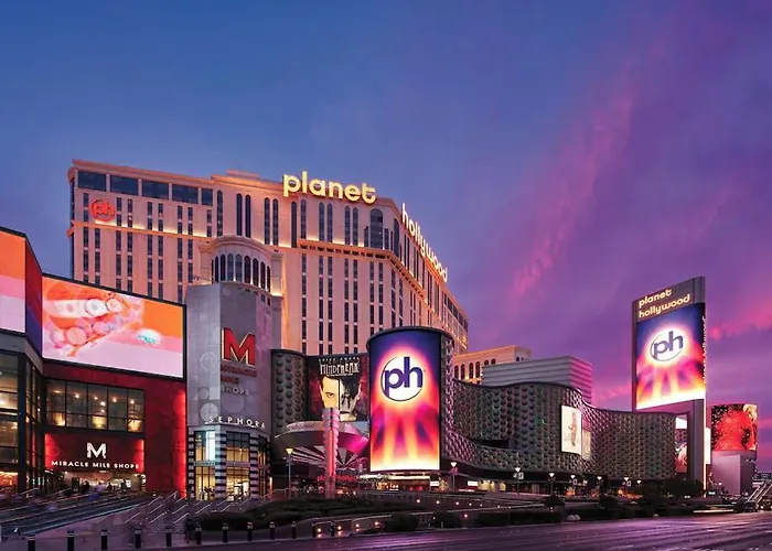In Luxury hotels Planet Hollywood Resort & Casino By Suiteness