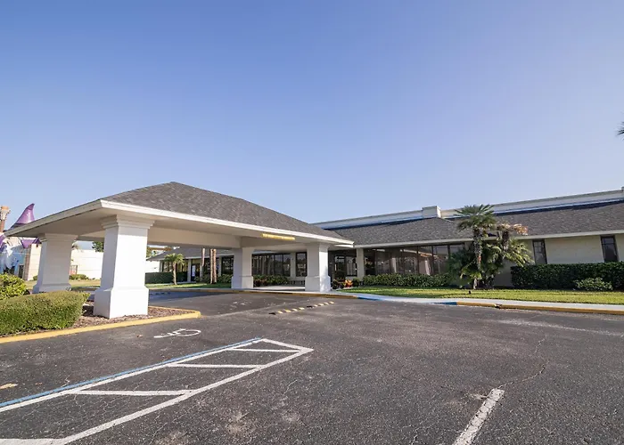 Disney 12 Minutes For Family, Pool And Parking Free