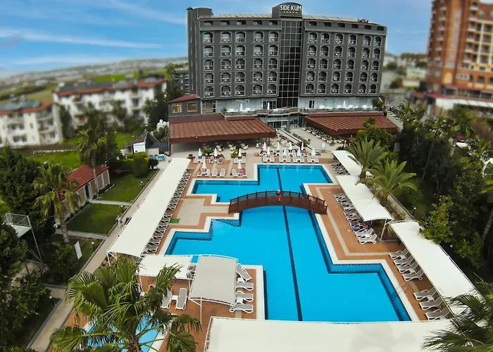 Hotel met zwembad: Side Kum Hotel