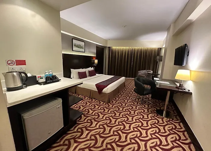 Ping Pong hotel: Ming Garden Hotel&Residences