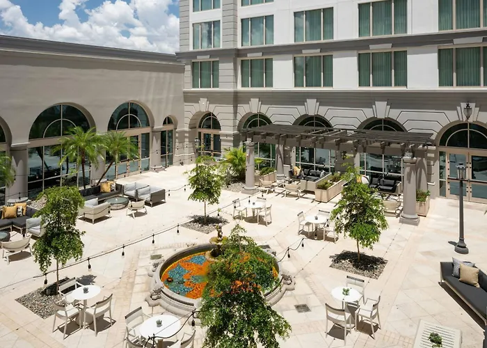 Hotel with view: Renaissance Tampa International Plaza Hotel