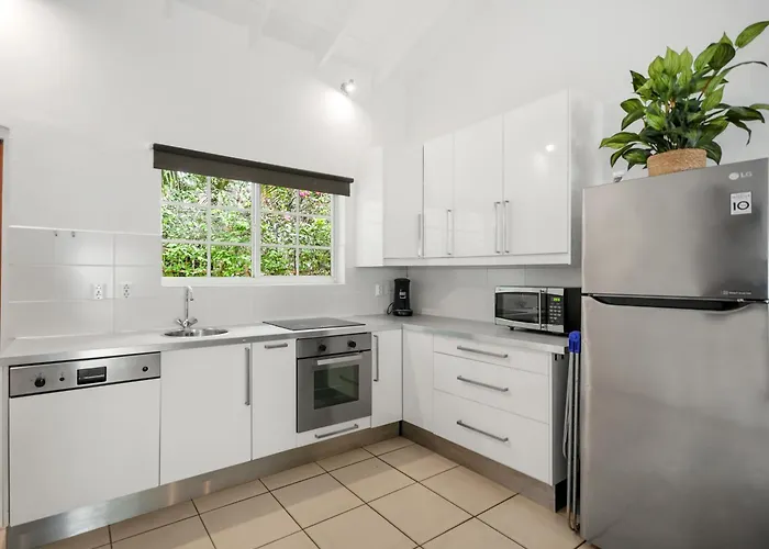 Blue Marlin Apartments, Nabij Mambo Beach