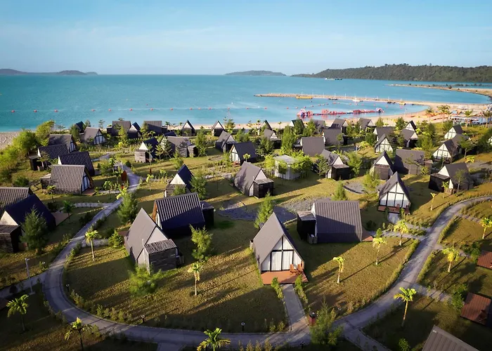 Summer Bay Beach Club & Cabins