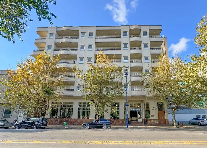 Hotel com pingue-pongue: Imperador Hotel