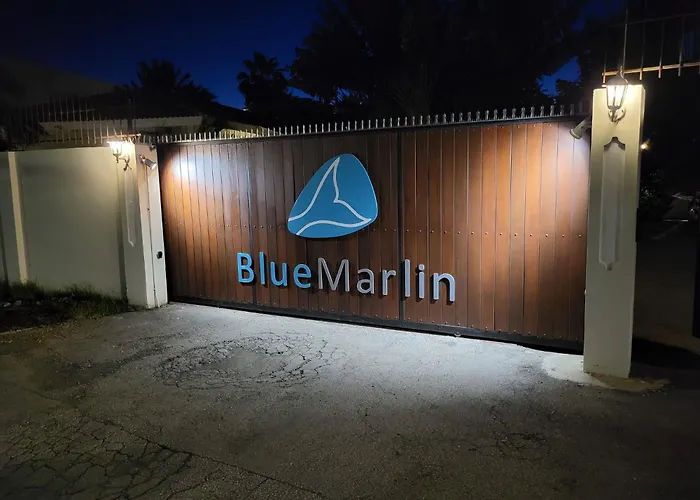 Blue Marlin Apartments, Nabij Mambo Beach
