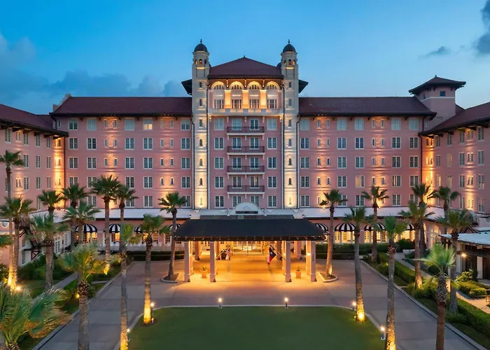 Pets Allowed Hotel Grand Galvez Resort, Autograph Collection