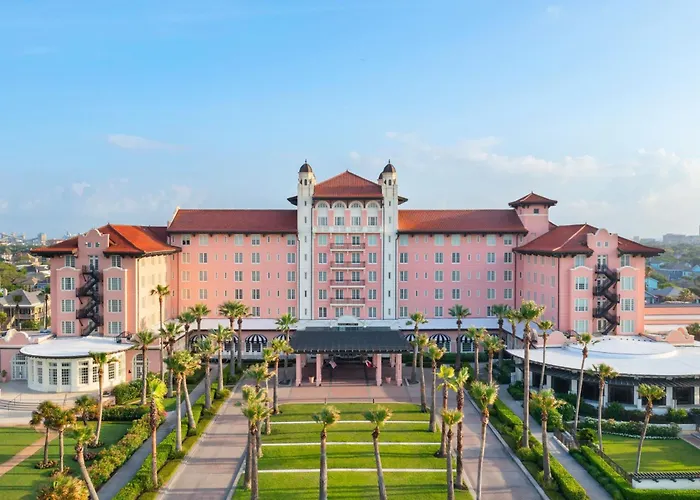 Pets Allowed Hotel Grand Galvez Resort, Autograph Collection