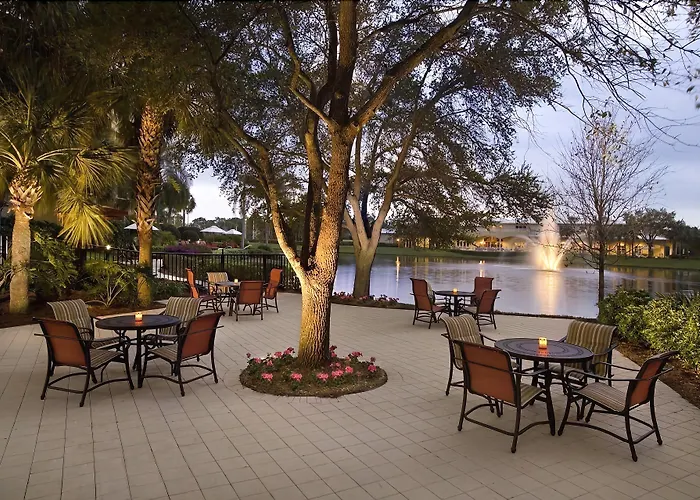 Hotel with Tennis: Inn At Pelican Bay