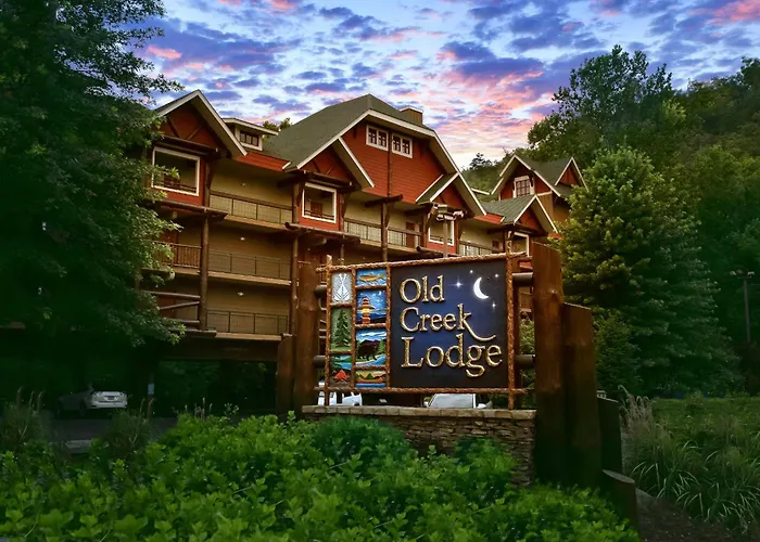 Romantic hotel: Old Creek Lodge