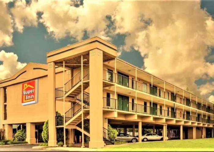 Super Inn Williamsburg