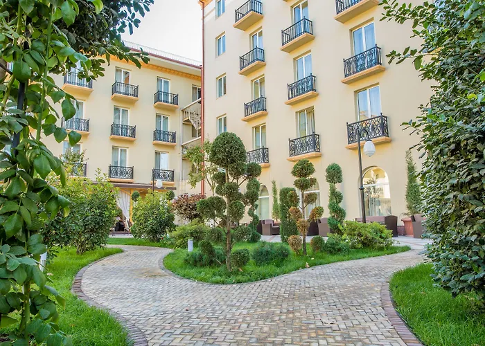 Lotte City Hotels Tashkent Palace