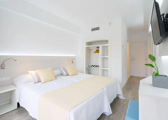 Ping pong hotels O7 Vistanova