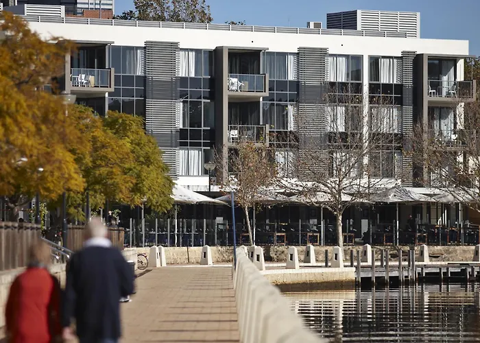 Casino hotel: East Perth Suites Hotel