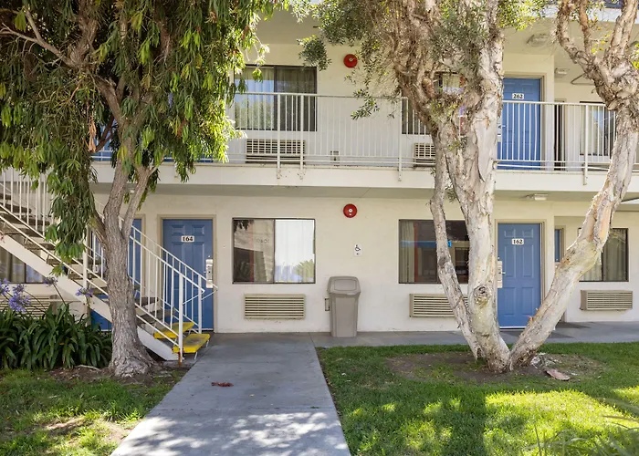 Motel 6-Carlsbad, Ca - Village
