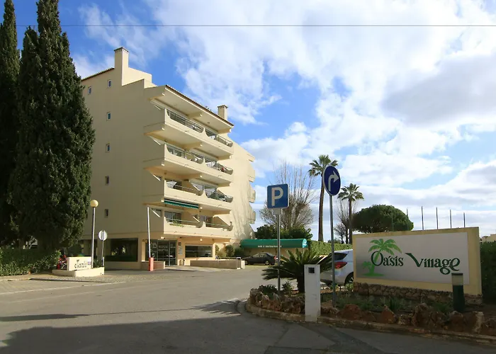 Parque Mourabel, Oasis Village & Pe Do Lago